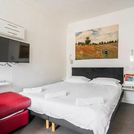 Apartament Louvre Innocent Paryż
